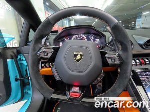 Lamborghini Huracan EVO 5.2 SPYDER 2020 года из Южной Кореи