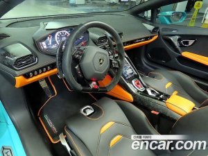 Lamborghini Huracan EVO 5.2 SPYDER 2020 года из Южной Кореи