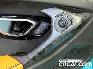 Lamborghini Huracan EVO 5.2 SPYDER 2020 года из Южной Кореи