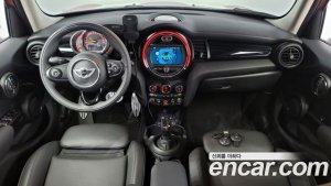 Mini Cooper 5Door ROSEWOOD Edition 2020 года из Южной Кореи