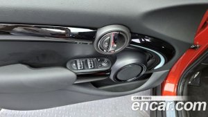 Mini Cooper 5Door ROSEWOOD Edition 2020 года из Южной Кореи
