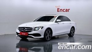 Mercedes-Benz E-Class E220d Avantgarde 2020 года из Южной Кореи