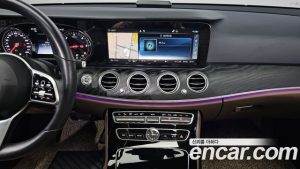 Mercedes-Benz E-Class E220d Avantgarde 2020 года из Южной Кореи
