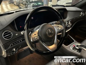 Mercedes-Benz S-Class Maybach S560 4MATIC 2020 года из Южной Кореи