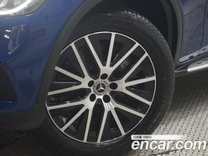 Mercedes-Benz GLC-Class GLC300e 4MATIC 2021 года из Южной Кореи