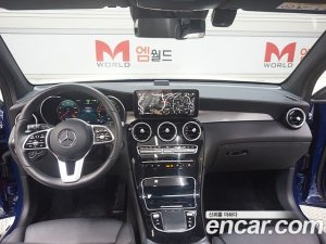 Mercedes-Benz GLC-Class GLC300e 4MATIC 2021 года из Южной Кореи