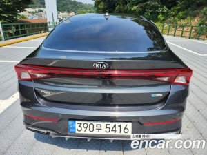 Kia K5 Signature 2021 года из Южной Кореи