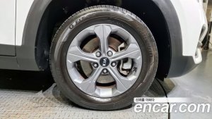 Kia Seltos Бензин 1.6 Turbo 2WD 2022 года из Южной Кореи
