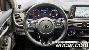 Kia Seltos Бензин 1.6 Turbo 2WD 2022 года из Южной Кореи