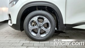 Kia Seltos Бензин 1.6 Turbo 2WD 2022 года из Южной Кореи