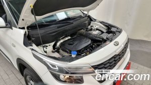 Kia Seltos Бензин 1.6 Turbo 2WD 2022 года из Южной Кореи