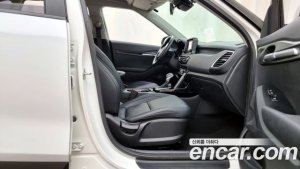 Kia Seltos Бензин 1.6 Turbo 2WD 2022 года из Южной Кореи