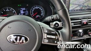 Kia Seltos Бензин 1.6 Turbo 2WD 2022 года из Южной Кореи