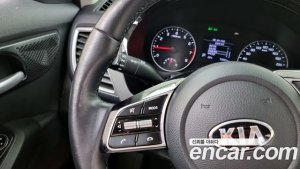 Kia Seltos Бензин 1.6 Turbo 2WD 2022 года из Южной Кореи