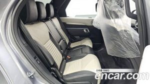 Land Rover Discovery P360 R-Dynamic SE 2022 года из Южной Кореи