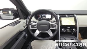 Land Rover Discovery P360 R-Dynamic SE 2022 года из Южной Кореи