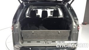 Land Rover Discovery P360 R-Dynamic SE 2022 года из Южной Кореи