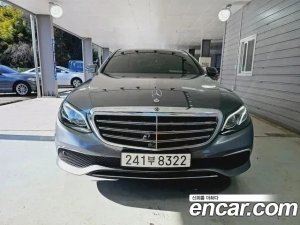 Mercedes-Benz E-Class E300e 4MATIC Exclusive 2020 года из Южной Кореи