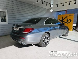 Mercedes-Benz E-Class E300e 4MATIC Exclusive 2020 года из Южной Кореи
