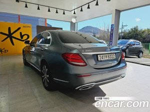 Mercedes-Benz E-Class E300e 4MATIC Exclusive 2020 года из Южной Кореи