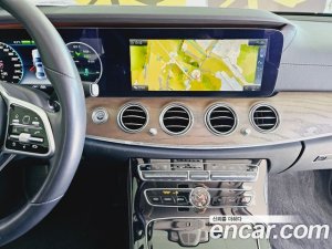 Mercedes-Benz E-Class E300e 4MATIC Exclusive 2020 года из Южной Кореи