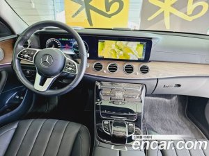 Mercedes-Benz E-Class E300e 4MATIC Exclusive 2020 года из Южной Кореи