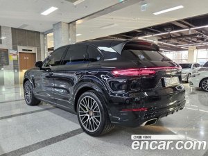 Porsche Cayenne 3.0 E-하이브리드 2020 года из Южной Кореи