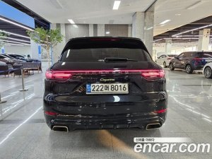 Porsche Cayenne 3.0 E-하이브리드 2020 года из Южной Кореи