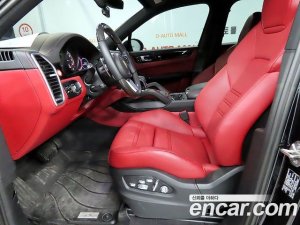 Porsche Cayenne 3.0 E-하이브리드 2020 года из Южной Кореи