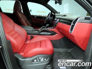 Porsche Cayenne 3.0 E-하이브리드 2020 года из Южной Кореи