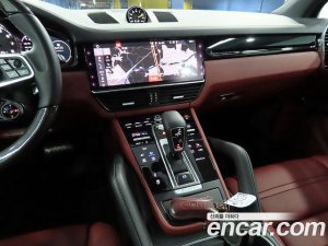 Porsche Cayenne 3.0 E-하이브리드 2020 года из Южной Кореи