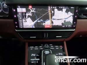 Porsche Cayenne 3.0 E-하이브리드 2020 года из Южной Кореи
