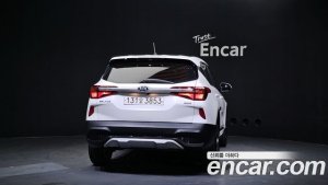 Kia Seltos Бензин 1.6 Turbo 2WD 2022 года из Южной Кореи