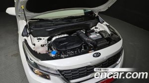 Kia Seltos Бензин 1.6 Turbo 2WD 2022 года из Южной Кореи