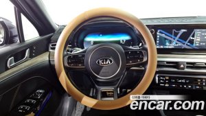 Kia K5 Signature 2020 года из Южной Кореи