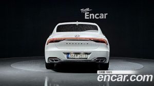 Hyundai Grandeur Calligraphy 2022 года из Южной Кореи