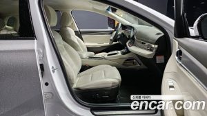 Hyundai Grandeur Calligraphy 2022 года из Южной Кореи