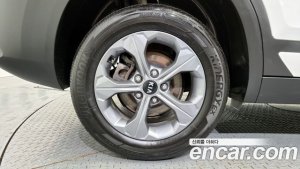Kia Seltos Бензин 1.6 Turbo 2WD 2022 года из Южной Кореи
