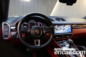 Porsche Cayenne 4.0 Turbo Coupe 2020 года из Южной Кореи
