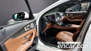 Mercedes-Benz E-Class E350 4MATIC AMG Line 2020 года из Южной Кореи