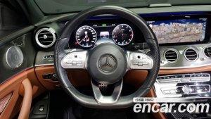 Mercedes-Benz E-Class E350 4MATIC AMG Line 2020 года из Южной Кореи