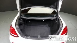 Mercedes-Benz E-Class E350 4MATIC AMG Line 2020 года из Южной Кореи