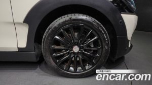 Mini Clubman High 2021 года из Южной Кореи