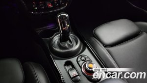 Mini Clubman High 2021 года из Южной Кореи
