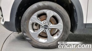 Kia Seltos Бензин 1.6 Turbo 2WD 2022 года из Южной Кореи