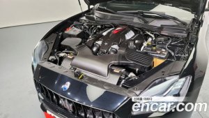 Maserati Quattroporte GTS 3.8 V8 GranSport 2020 года из Южной Кореи