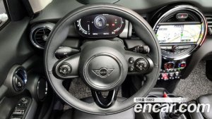 Mini Cooper 5Door HIGH 2021 года из Южной Кореи