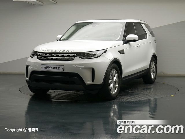 Land Rover Discovery 3.0 SD6 SE 2019 года из Кореи