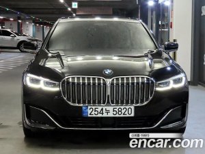BMW 7-Series 730d xDrive Design Pure Excellence 2021 года из Южной Кореи