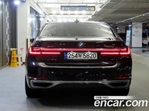 BMW 7-Series 730d xDrive Design Pure Excellence 2021 года из Южной Кореи